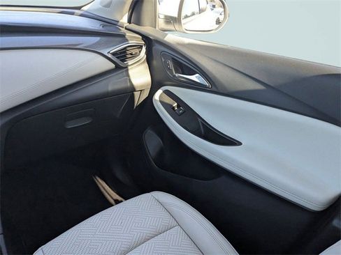 Used 2022 Buick Encore GX Essence w/ Advanced Technology Package image 16