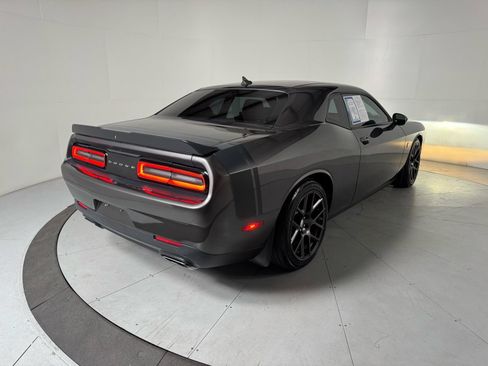 Used 2016 Dodge Challenger R/T Scat Pack RWD image 5