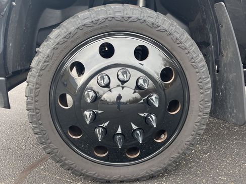 Used 2024 RAM 3500 Limited w/ Safety Group image 27