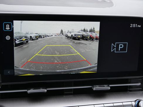 Certified 2025 Hyundai Kona SEL image 35