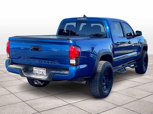 Used 2018 Toyota Tacoma TRD Off-Road w/ Technology Package image 14