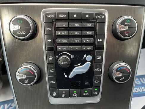 Used 2015 Volvo V60 T5 Platinum image 14