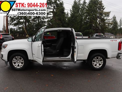 Used 2018 Chevrolet Colorado LT w/ Safety Package AWD/4WD image 16