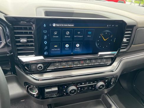 Certified 2025 Chevrolet Silverado 1500 ZR2 w/ Technology Package AWD/4WD image 19