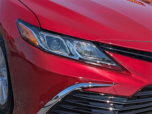 Used 2024 Toyota Camry LE image 9