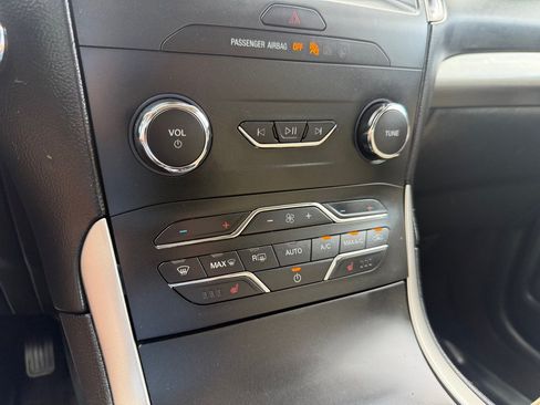 Used 2020 Ford Edge SEL w/ Convenience Package AWD/4WD image 27