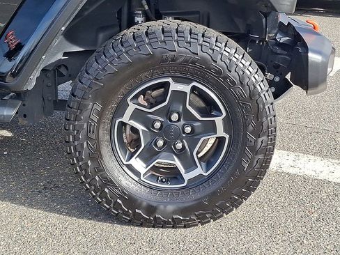 Used 2023 Jeep Gladiator Mojave w/ LED Lighting Group image 11