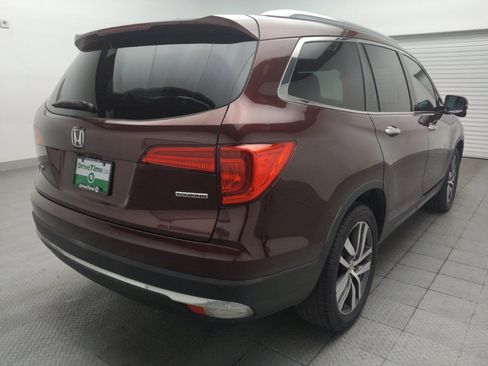 Used 2017 Honda Pilot Touring image 9