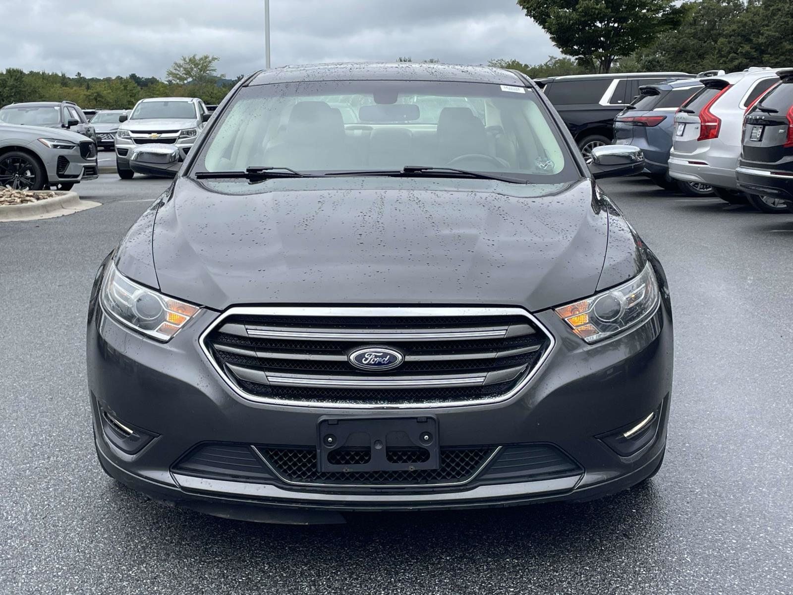 Used 2016 Ford Taurus Limited FWD image 21