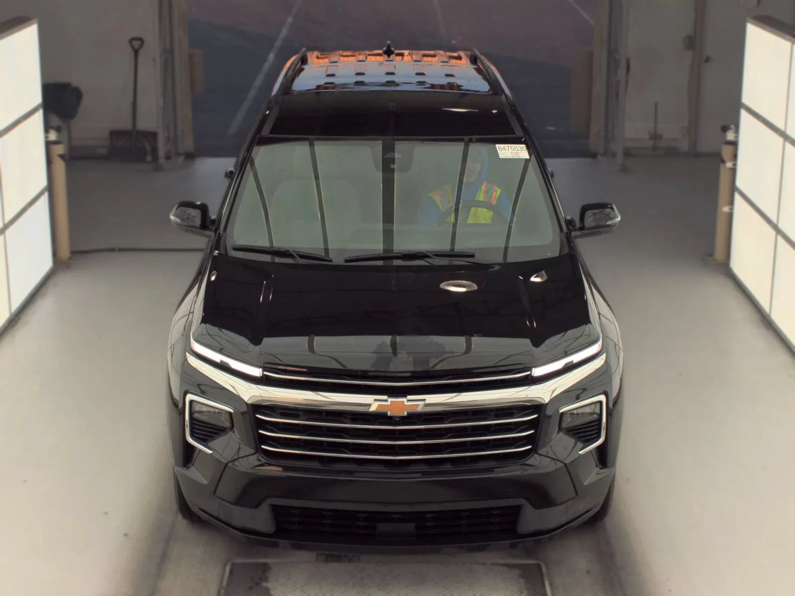 Used 2026 Chevrolet Traverse LT w/ Driver Confidence Package FWD image 2
