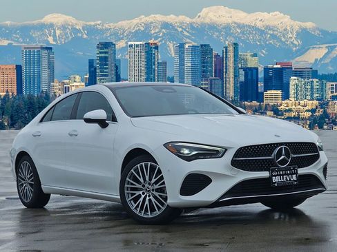 Used 2025 Mercedes-Benz CLA 250 4MATIC image 1