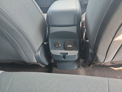 Used 2024 Ford Maverick XLT w/ XLT Luxury Package image 13