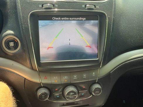 Used 2019 Dodge Journey Crossroad FWD image 27