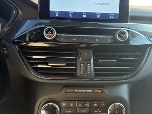 Used 2025 Ford Escape ST-Line FWD image 12