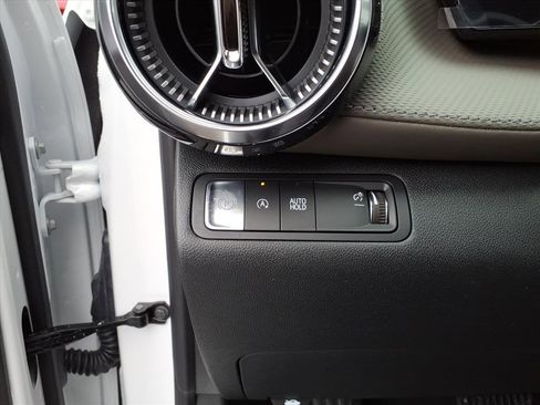 New 2026 Chevrolet Equinox LT w/ Convenience Package II image 9