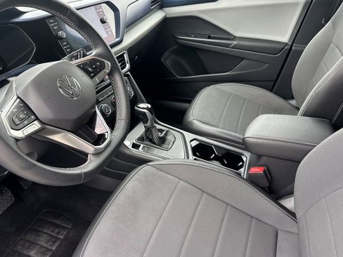 Used 2022 Volkswagen Taos SE FWD image 10