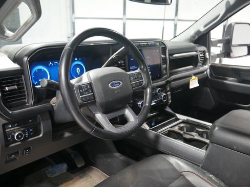 Used 2024 Ford F250 Lariat w/ Lariat Ultimate Package image 9