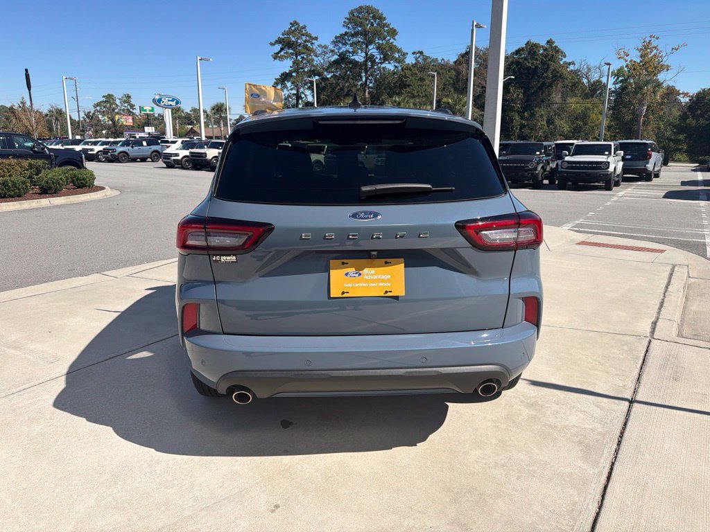 Used 2024 Ford Escape ST-Line w/ Tech Pack #1 FWD image 7