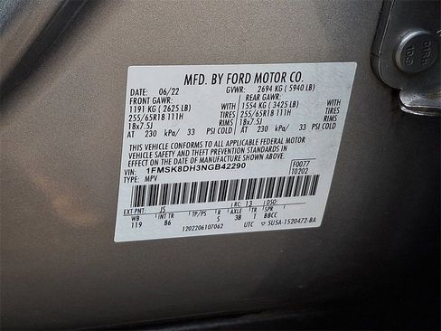 Certified 2022 Ford Explorer XLT w/ Class IV Trailer Tow Package image 28