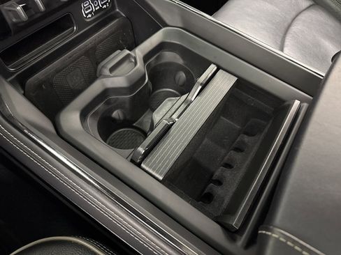 Used 2024 RAM 2500 Limited image 36