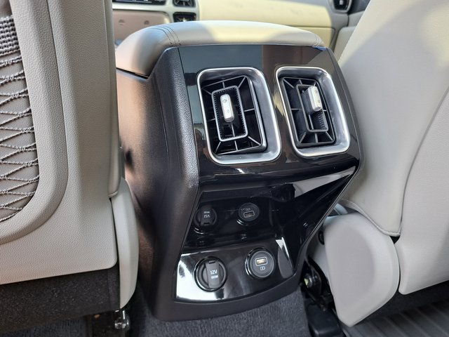 Used 2022 Kia Sorento SX AWD/4WD image 30