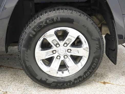 Used 2019 RAM 1500 Laramie AWD/4WD image 13