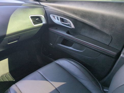 Used 2015 Chevrolet Equinox LT w/ Power Convenience Package FWD image 17