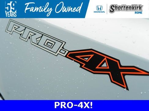 Used 2023 Nissan Frontier PRO-4X w/ Technology Package image 16