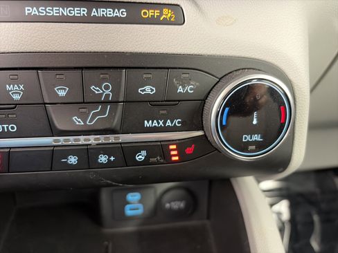 Used 2023 Ford Escape Active image 23