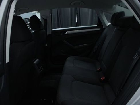 Used 2014 Volkswagen Passat 1.8T S image 15
