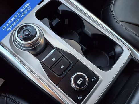 Used 2022 Ford Explorer XLT w/ Equipment Group 202A image 25