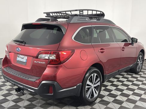 Used 2018 Subaru Outback 2.5i Limited AWD/4WD image 29
