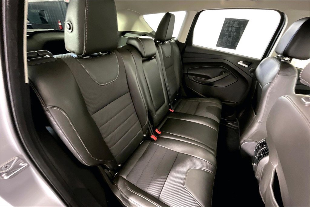 Used 2016 Ford Escape SE w/ SE Chrome Package FWD image 31