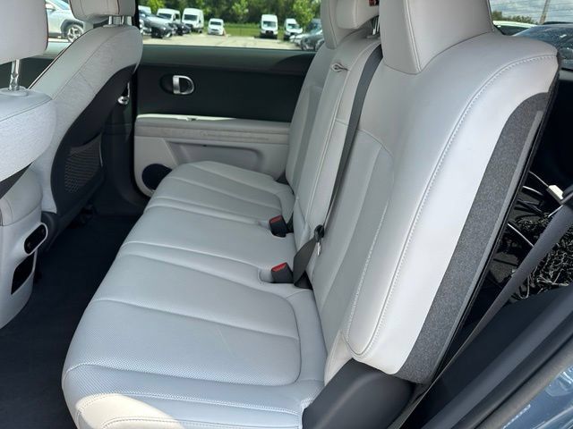 Used 2023 Hyundai Ioniq 5 SEL w/ Cargo Package AWD/4WD image 11