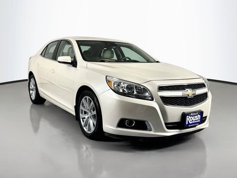 Used 2013 Chevrolet Malibu LT FWD image 3