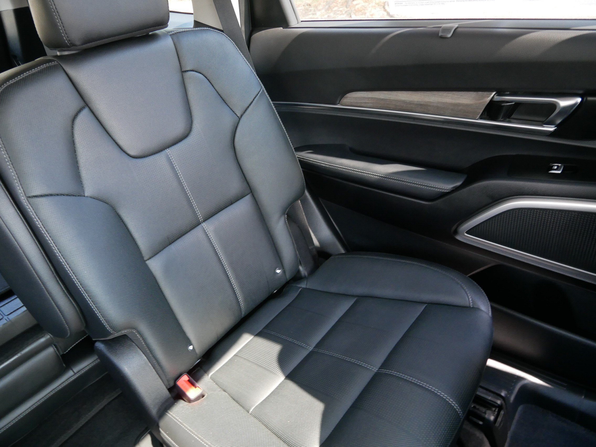 Used 2021 Kia Telluride EX w/ EX Premium Package AWD/4WD image 14