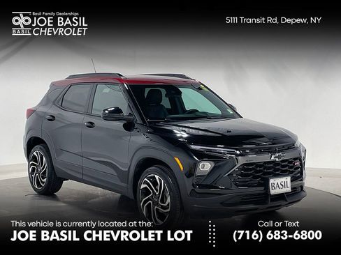 Used 2025 Chevrolet TrailBlazer RS w/ Driver Confidence Package AWD/4WD image 1