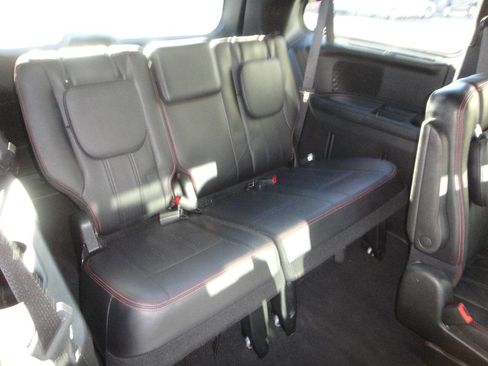 Used 2017 Dodge Grand Caravan GT image 15