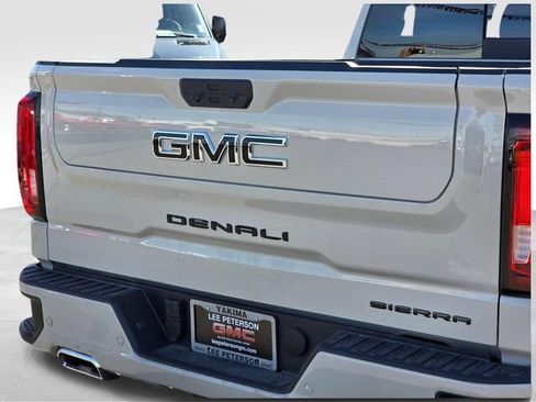 New 2026 GMC Sierra 1500 Denali w/ Denali Reserve Package AWD/4WD image 13