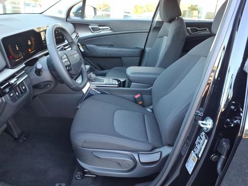 New 2026 Kia Sportage LX FWD image 14