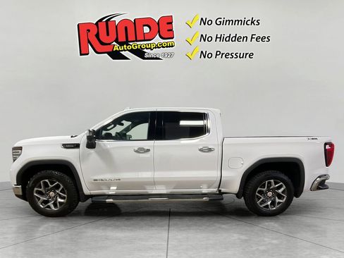Used 2022 GMC Sierra 1500 SLT AWD/4WD image 3