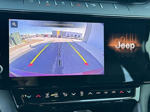 New 2026 Jeep Grand Cherokee Laredo image 24