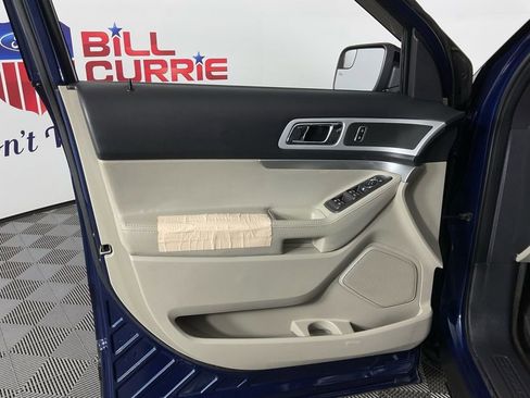 Used 2012 Ford Explorer XLT image 12