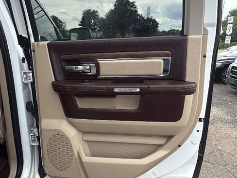 Used 2014 RAM 1500 Laramie image 15