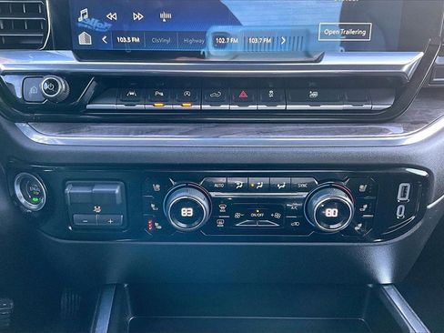 Used 2023 Chevrolet Silverado 1500 LTZ image 32