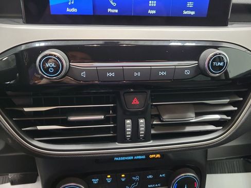 Used 2022 Ford Escape SE w/ Convenience Package image 46