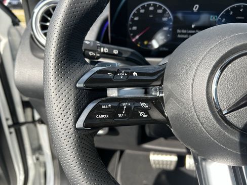 New 2025 Mercedes-Benz GLB 250 4MATIC image 23