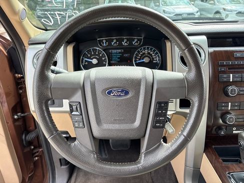 Used 2012 Ford F150 Lariat w/ Lariat Chrome Pkg image 18