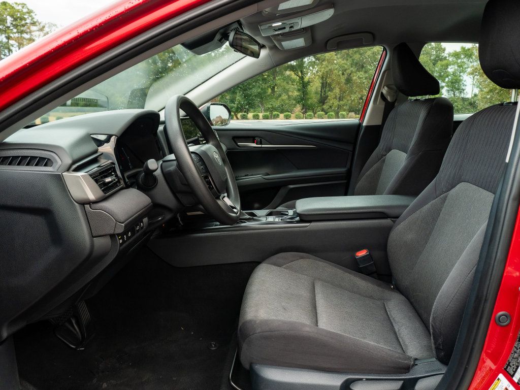Used 2025 Toyota Camry LE FWD image 11