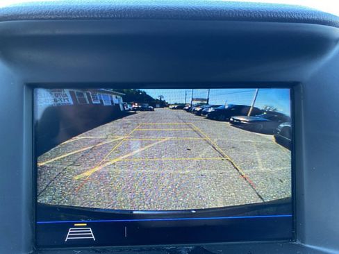 Used 2018 GMC Terrain SLE w/ Driver Convenience Package FWD image 28